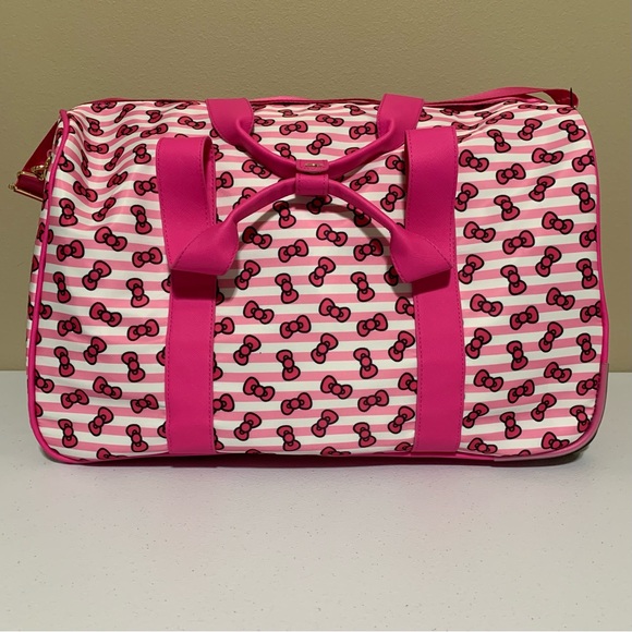 Bioworld Sanrio Hello Kitty Wheeled Travel Duffle Carry-On Luggage Bag-NWT - Picture 3 of 12